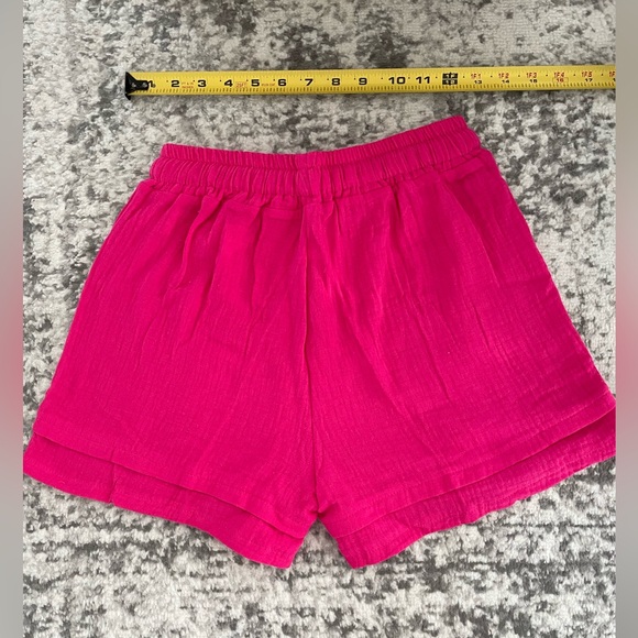 3/$40 New crinkle look shorts sz xs. - Picture 4 of 5